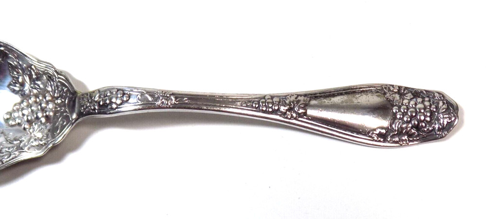 Wm Roger & Son AA Antique Sugar Nutshell Grape Pattern Silverplated Spoon