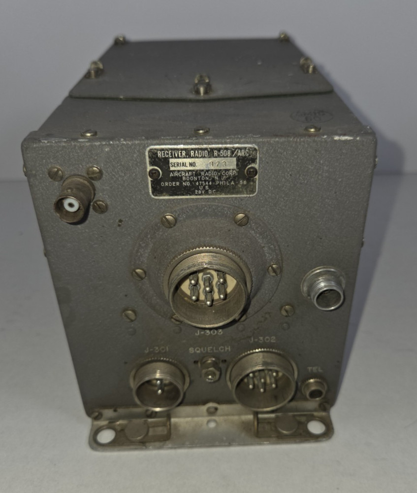 ARC RADIO RECEIVER R-508 Untested