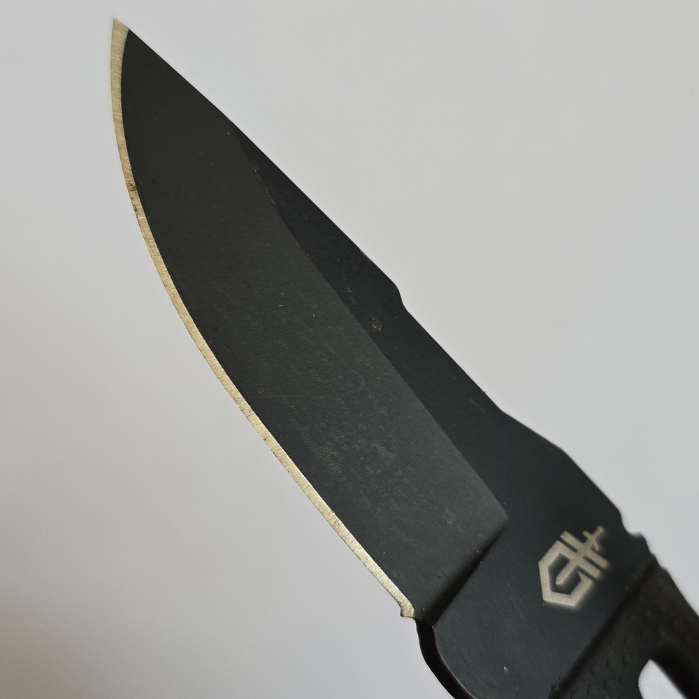 GERBER GHOST STRIKE FIXED BLADE KNIFE WITH SHEATH