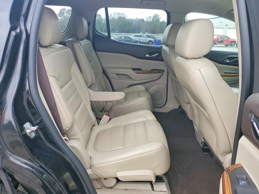 ACADIA 2017 Glove Box 4996024