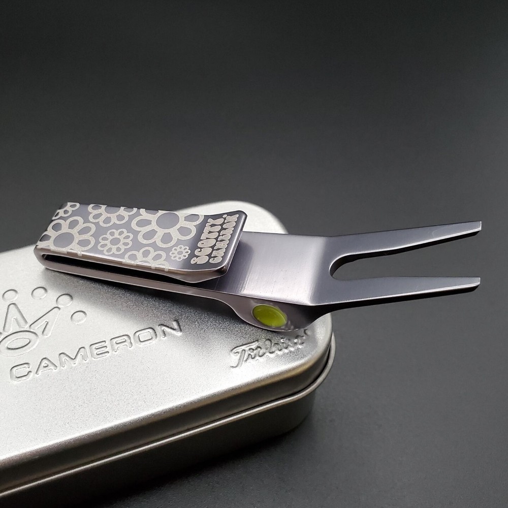 SCOTTY CAMERON FLOWERS PIVOT TOOL
