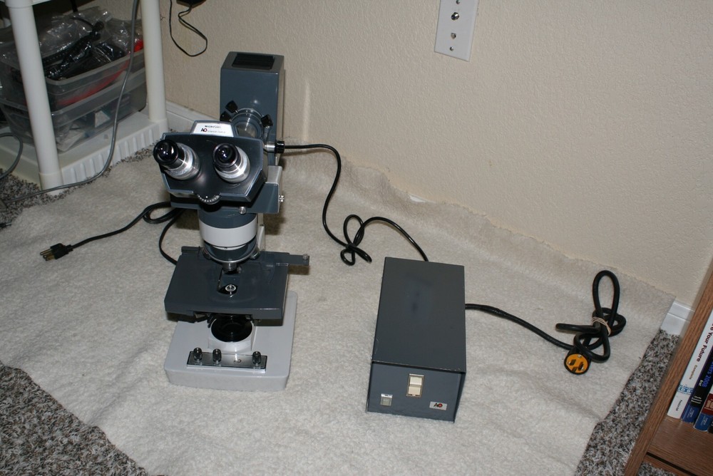 *Sale* AO Microstar 110 FLUORESCENCE / Brightfield Microscope, Refurbished.