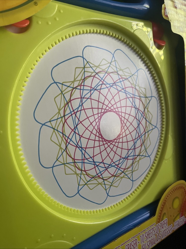 Crayola 4-in-1 Spiral Art Studio