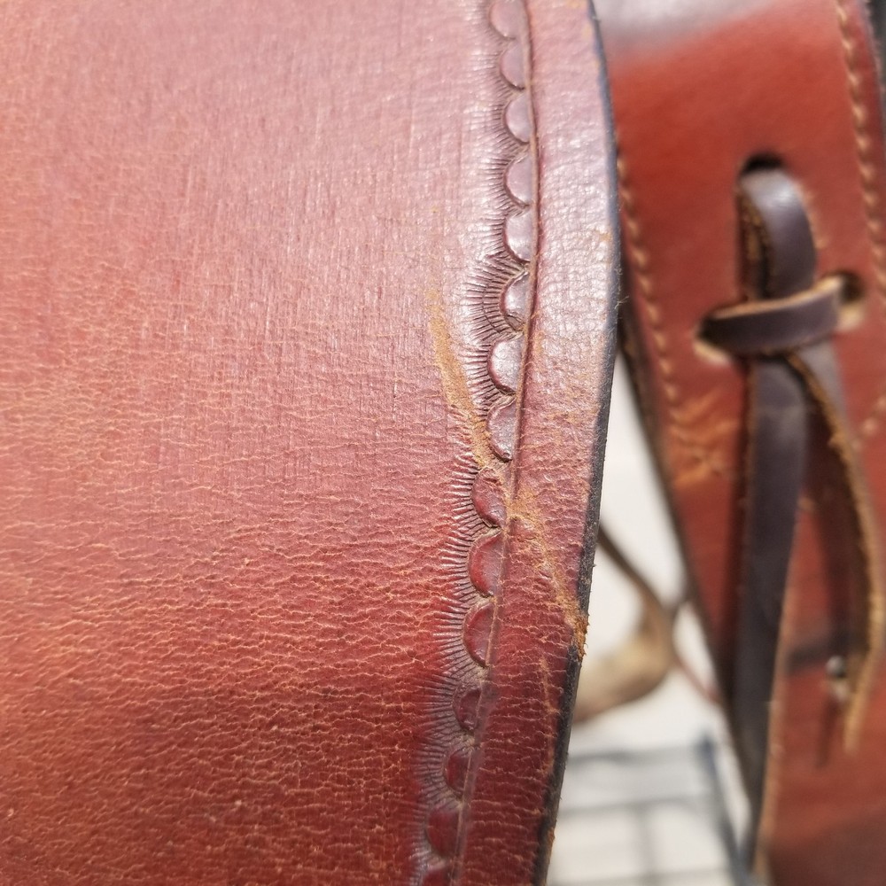 Western Saddle 17 inch tree, beautiful tooling