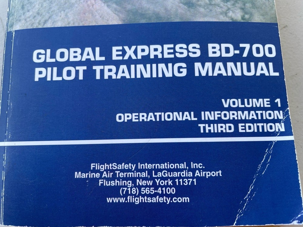 Flight Safety International-Global Express BD-700