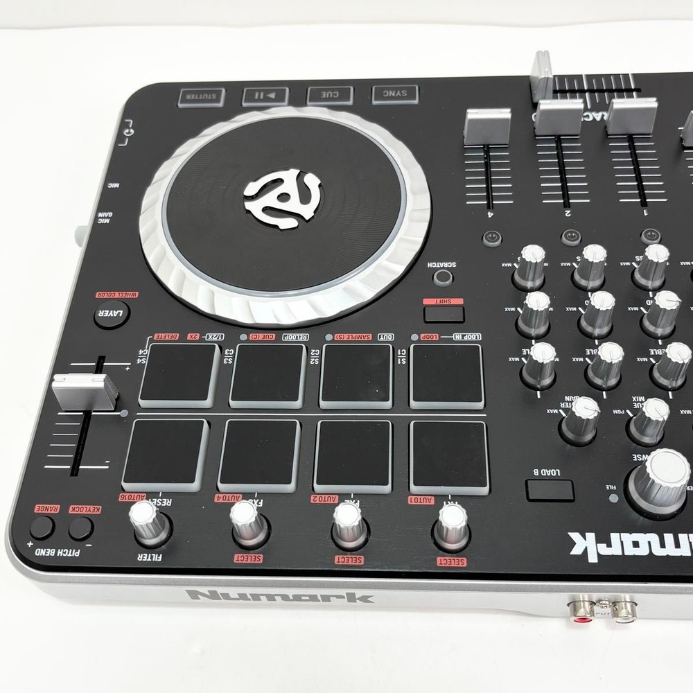 Numark MIXTRACK QUAD DJ Controller with USB Cable and Original Box Excellent