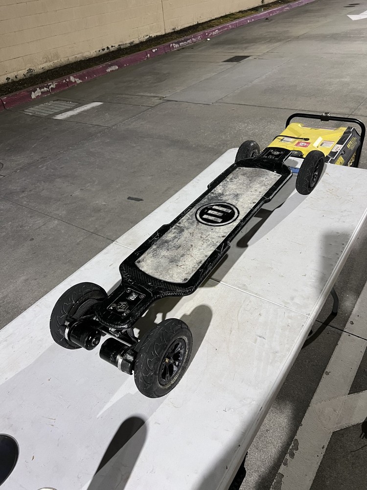 Evolve Carbon GT All Terrain Electric Skateboard