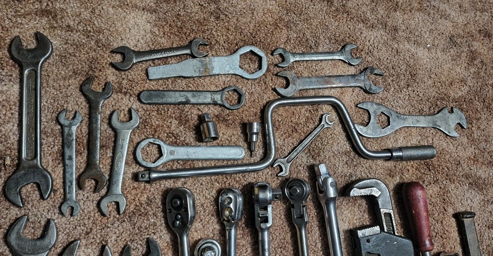 Large Lot of Hand Tools, Hammers, Pipe and Other Wrenches READ DESCRIPTION!