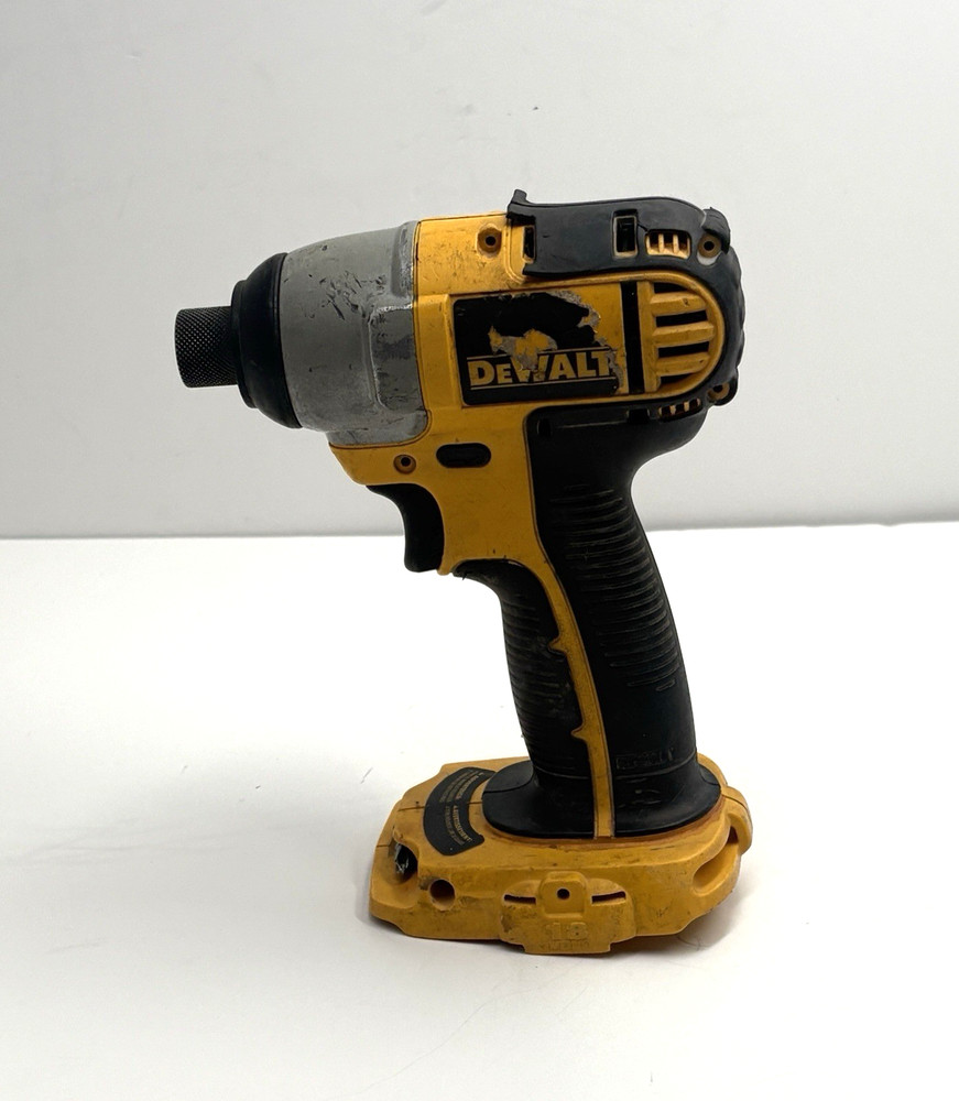DeWalt DC827 Impact Driver 1/4" Tool Only Tested