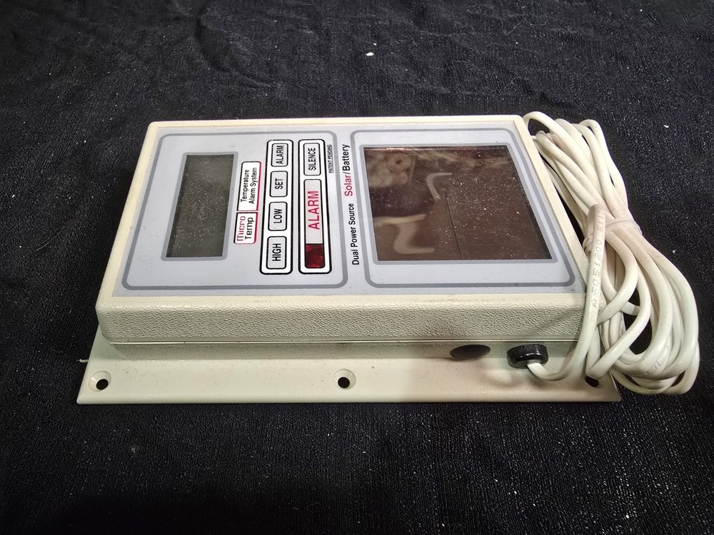MICROTEMP ELECTRONICS ST-1 Solar Temp Alarm System (NOS)