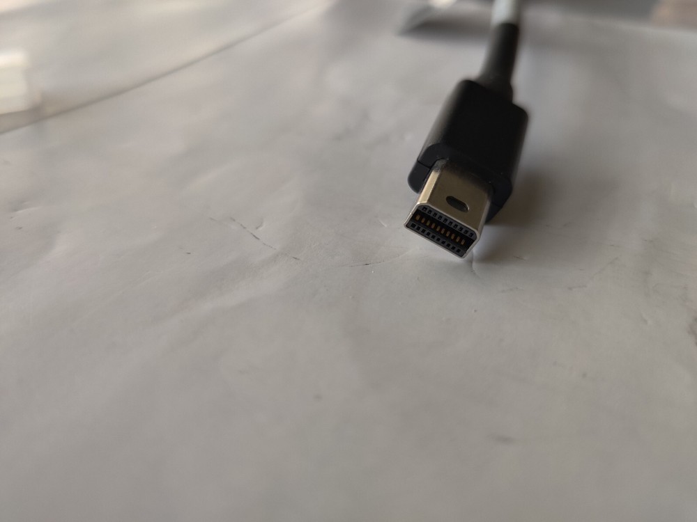 StarTech MDP2DVIS Mini DisplayPort to DVI Adapter