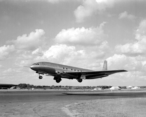 De Havilland Comet Taking Off 1949 Photo