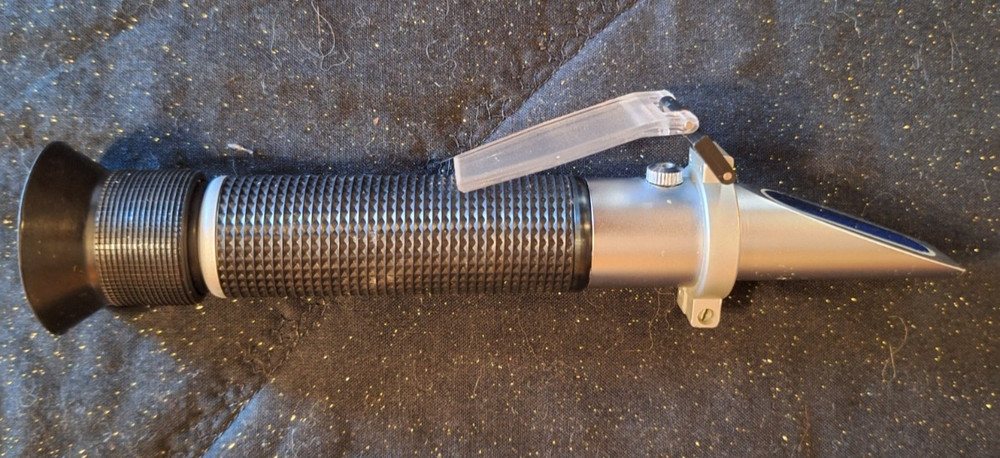 Hand Held Refractometer