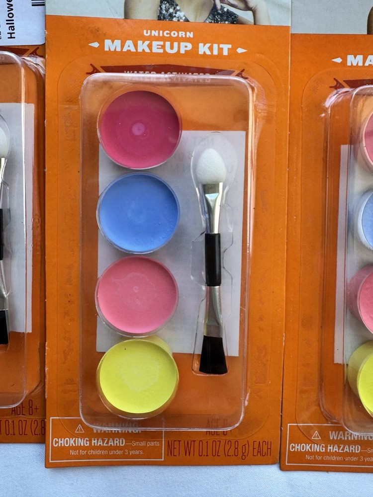 Lot of 20 Hyde And Eek Water Activated Make Up Kits
