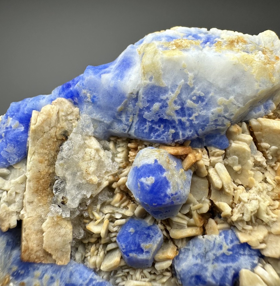 695 Gr. Fluorescent Phosphorescent Blue Hackmanite Crystals Cluster, Forsterite