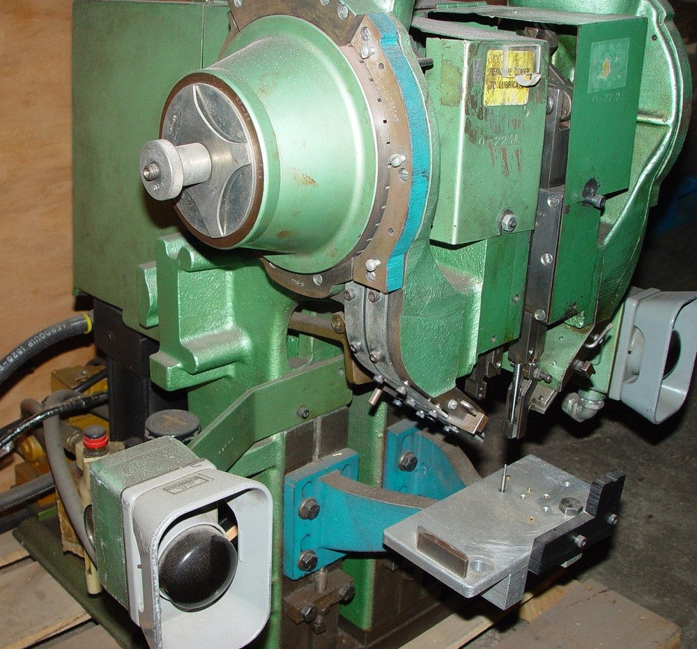 Chicago dual head pneumatic river machine