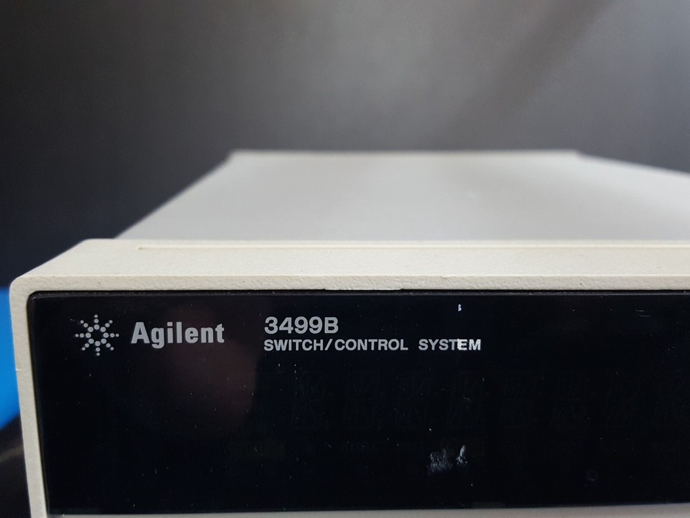 Agilent 3499B: Switch / Control System Main Frame (0243)