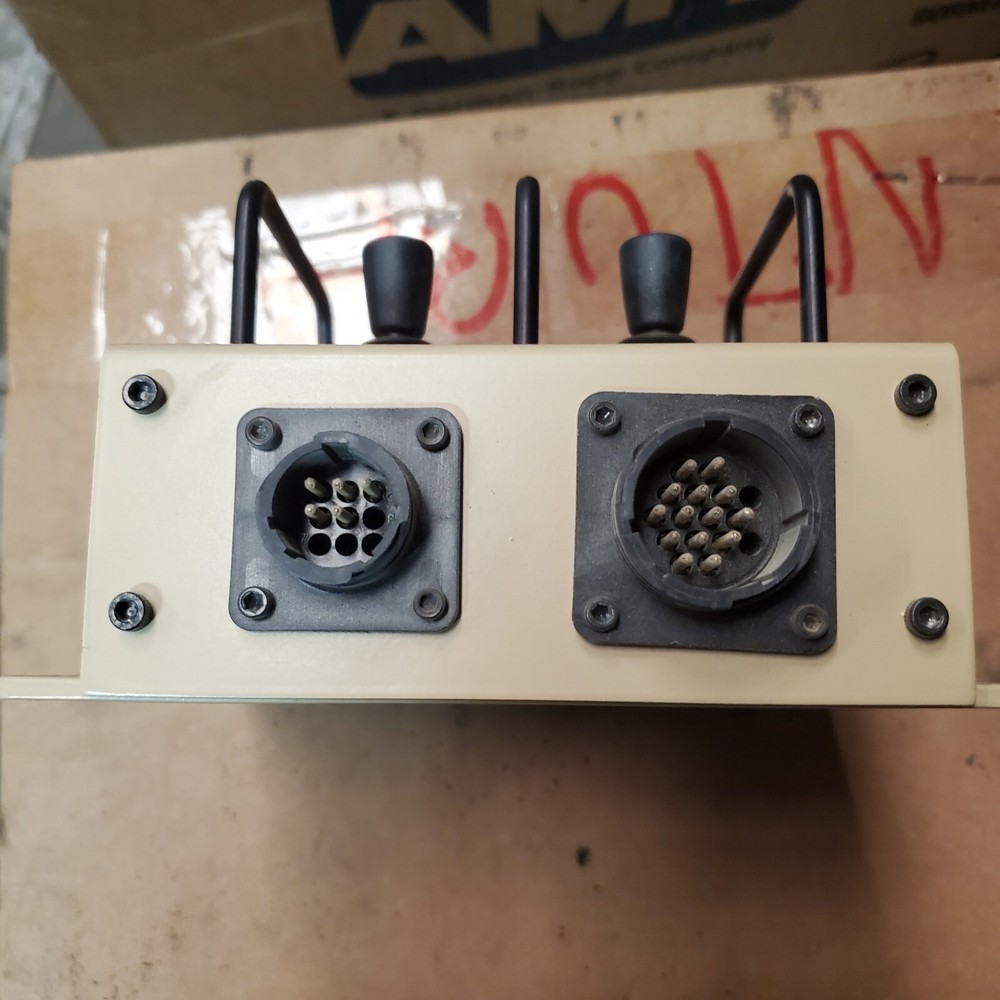 MRAP LIGHT CONTROL 6220-01-563-6515