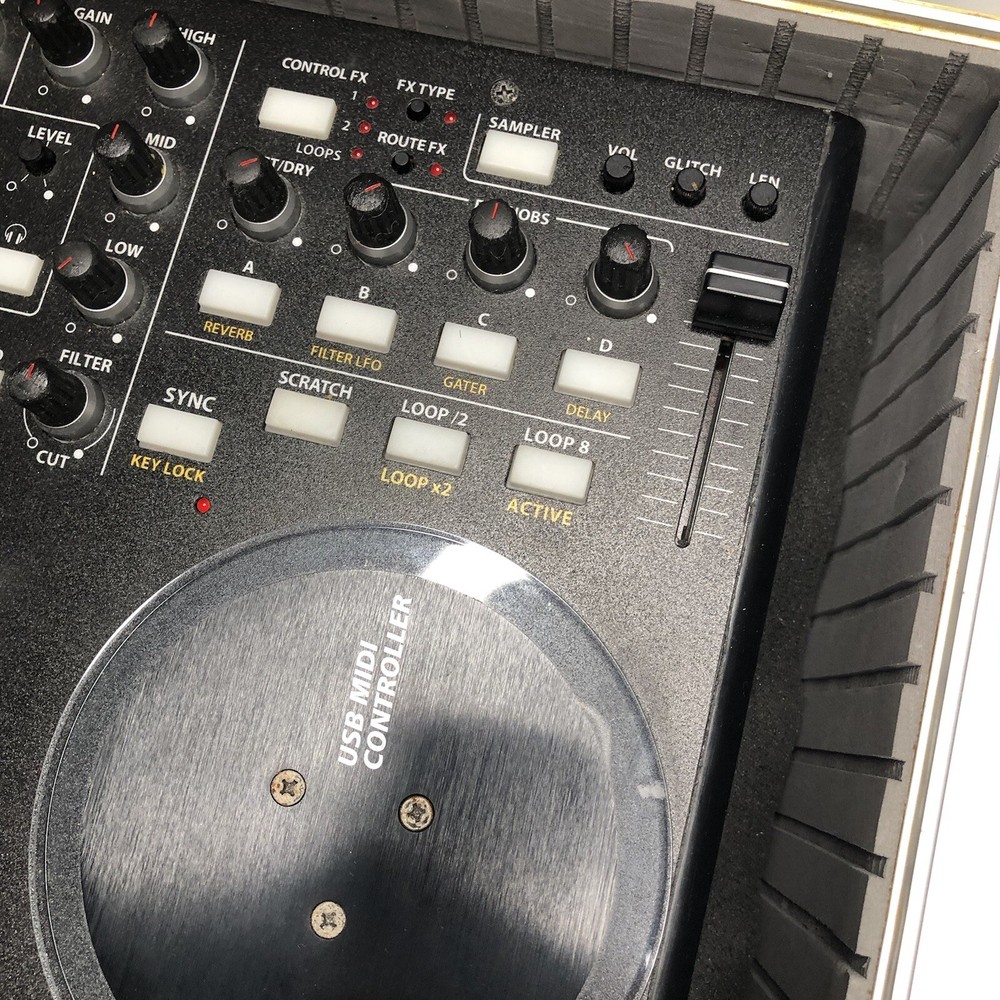 DJ Tech Tools VCI-100 SE DJ Decks USB MIDI Controller + Insulated Hard Case