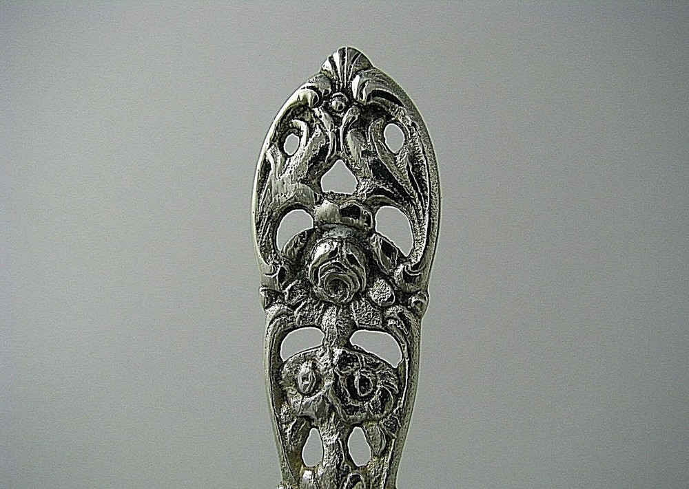 SILVER PIE SERVER CAKE SERVER 800 Silver Floral Pattern Hazorfim Israel ca1960s