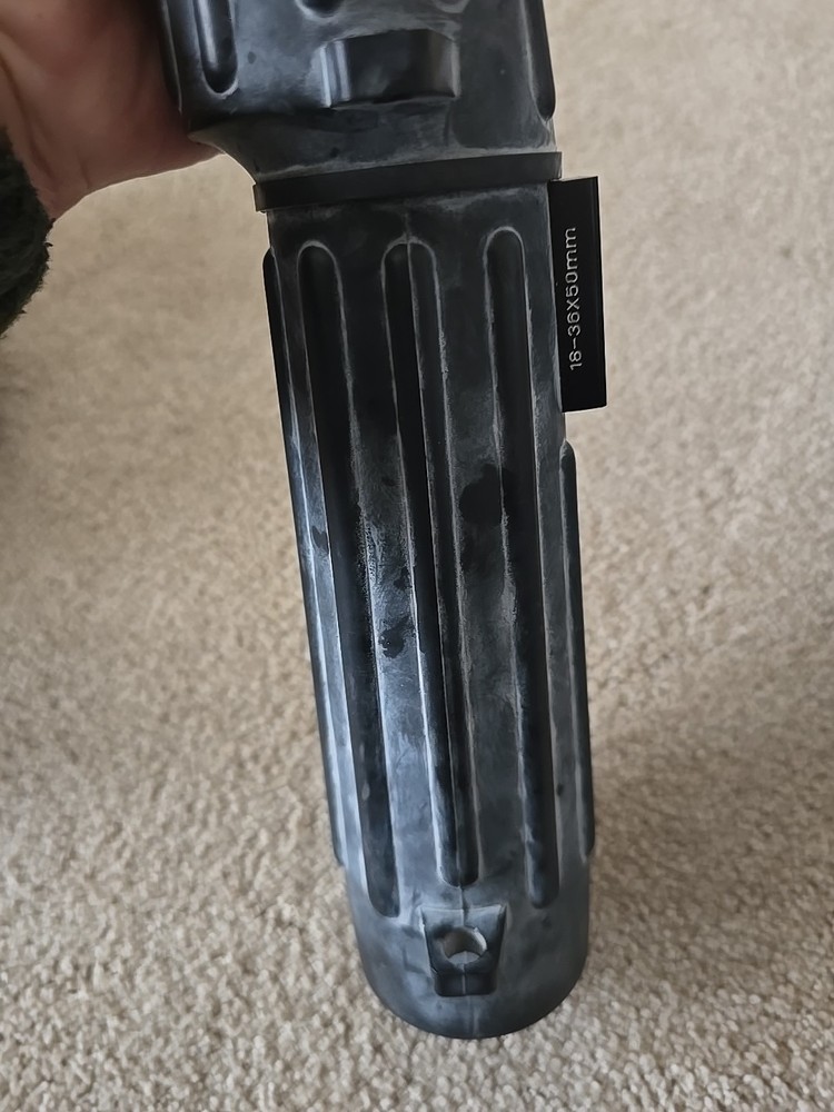 Tasco World Class Model 3700 (18 - 36 x 50 mm)