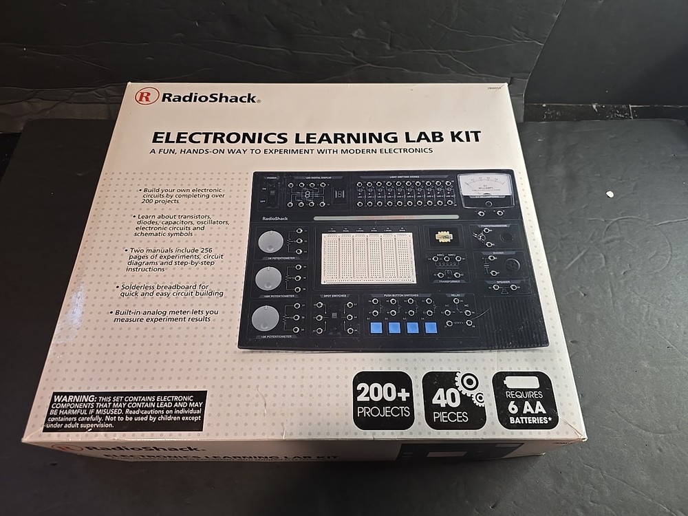 Radio Shack Electronics Learning Lab Kit Model #2800055. New Unused