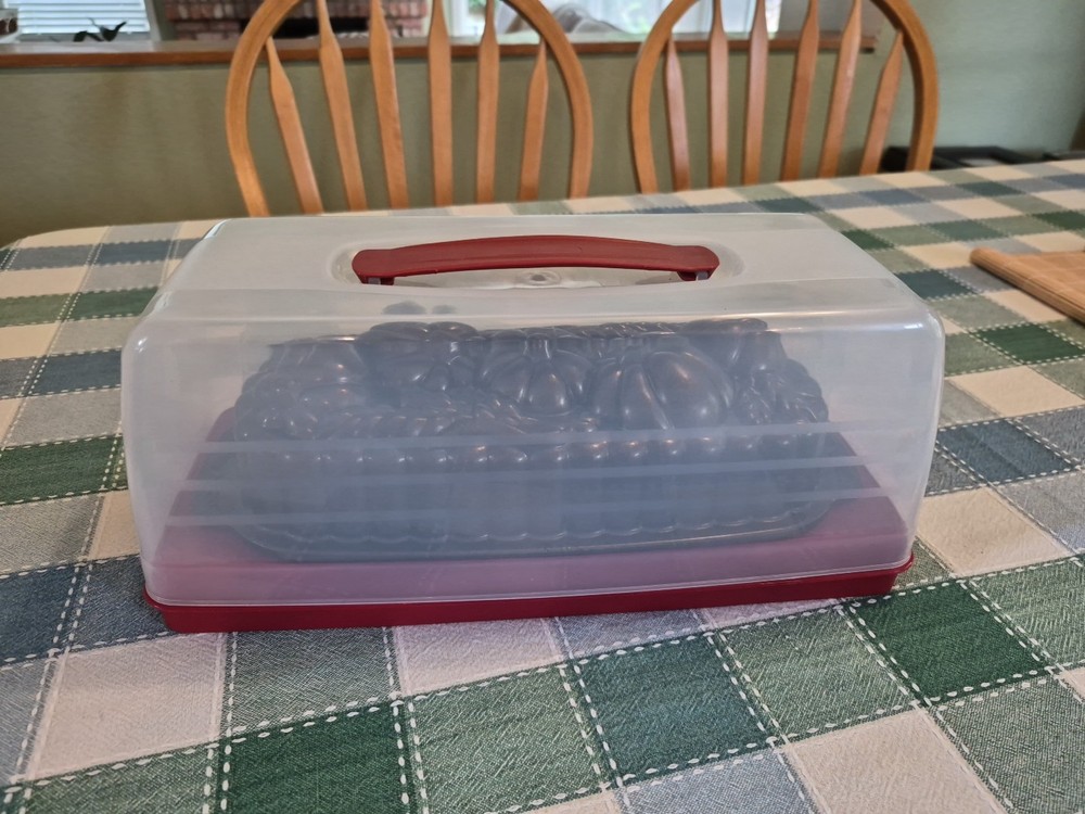 Nordic Ware Pumpkin Wheat Loaf Pan 6-cup With Case