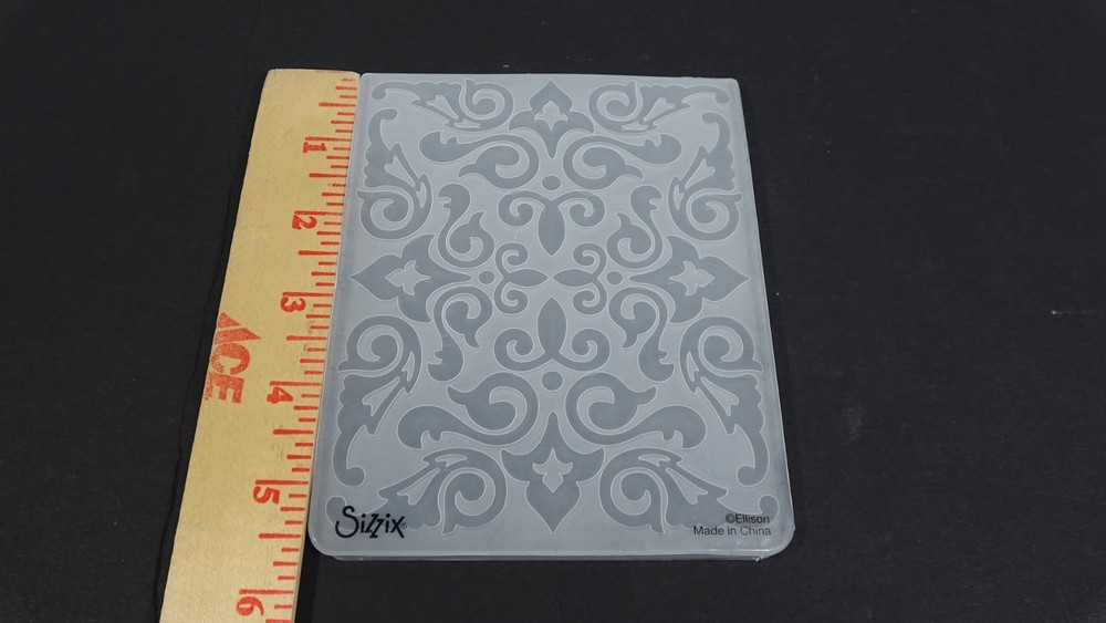 Sizzix Embossing Folder Baroque Pattern