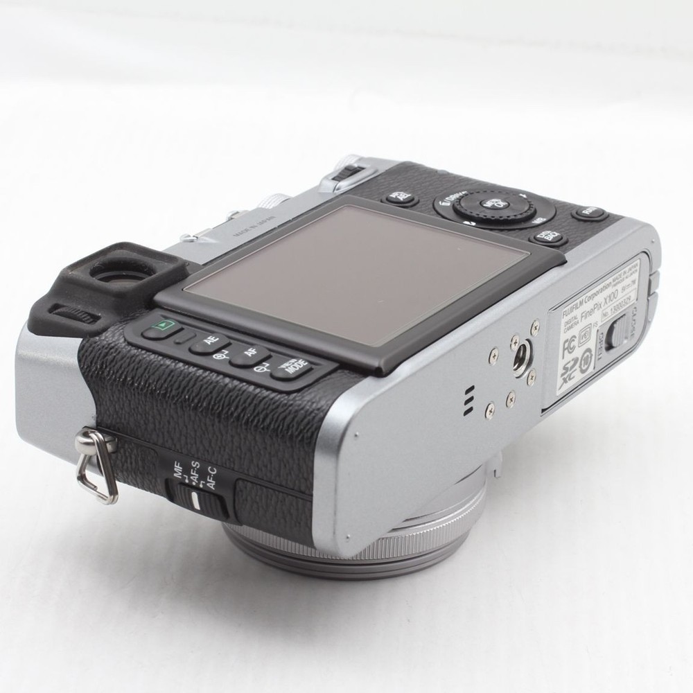 FUJIFILM FinePix x100 Siler Digital Camera
