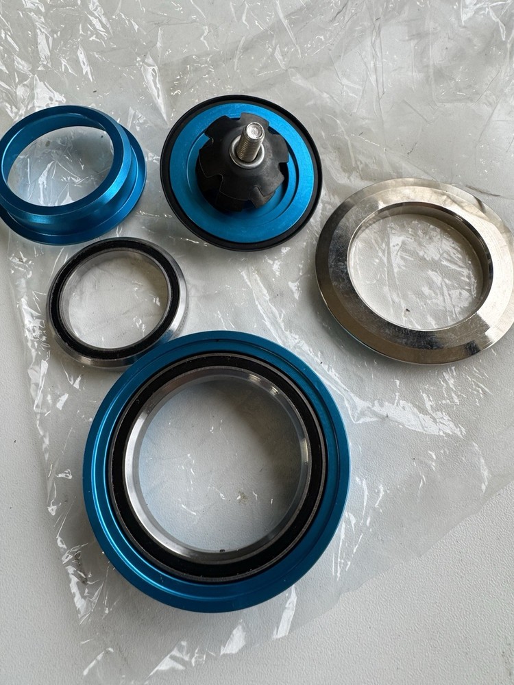 Control Tech Threadless Bicycle Headset Blue Anodized Complete w/ Bearings