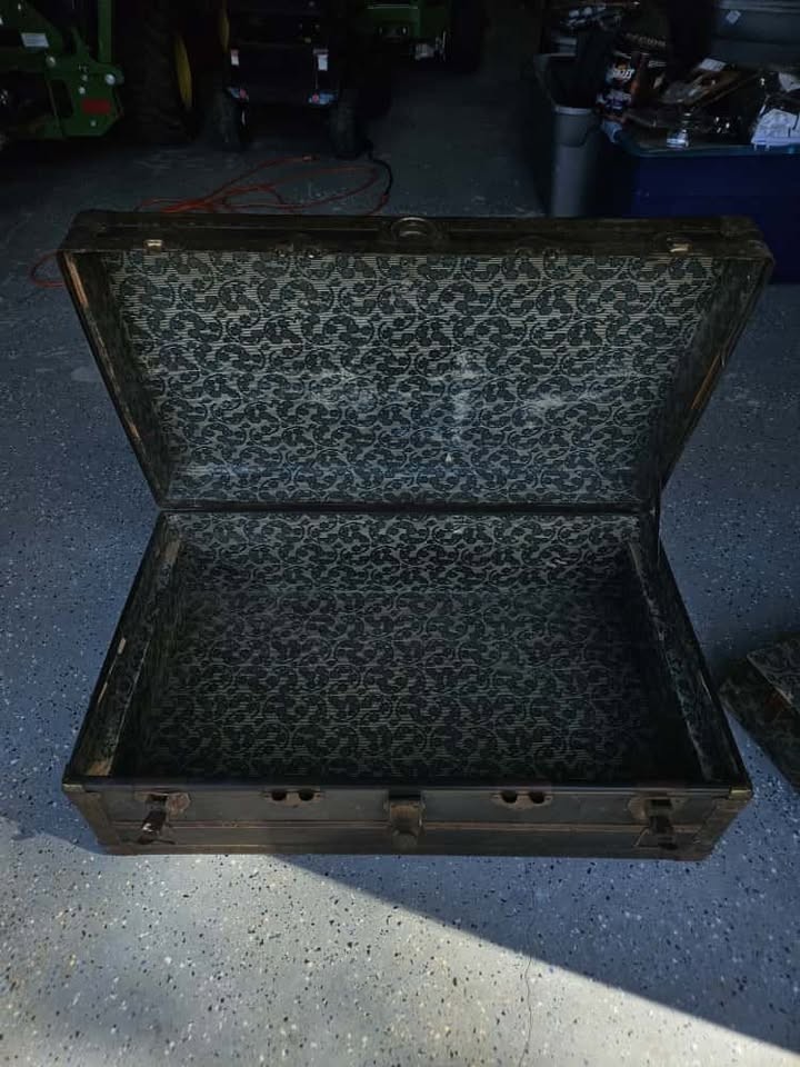 Antique Early 1900’s Steamer Trunk