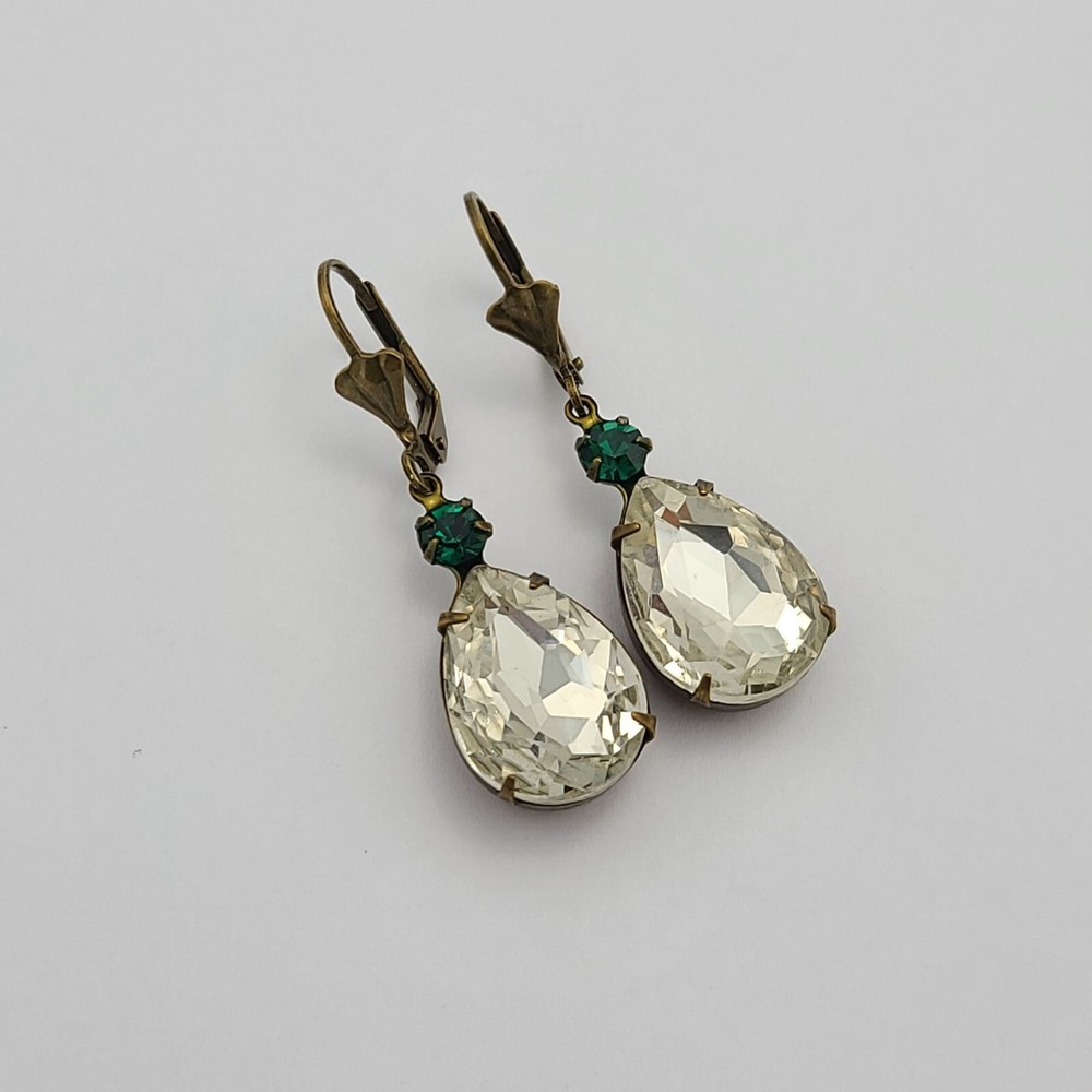 Vintage Clear Teardrop Prong Setting Earrings.