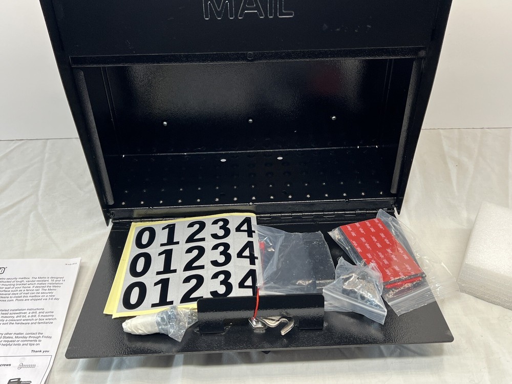 Metro Mail Boss Locking Mailbox