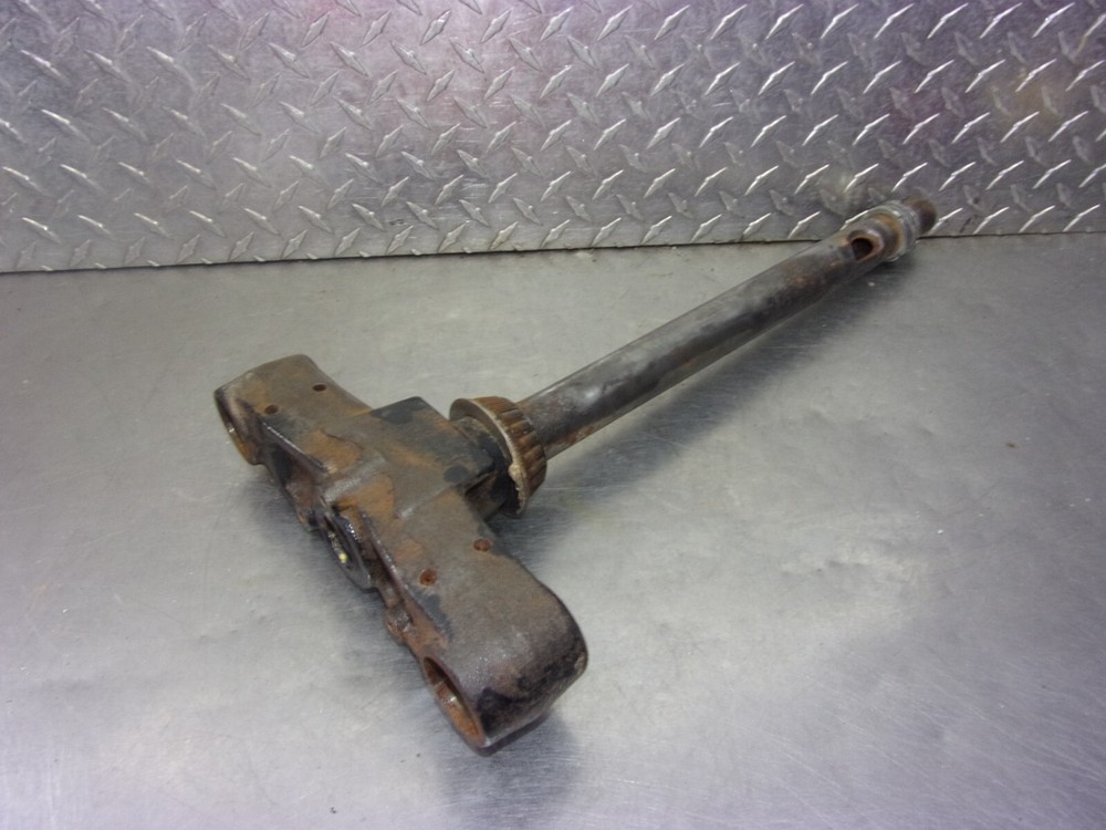 932 B PIAGGIO BV 200 2003 OEM T-SHAPED FORK LOWER