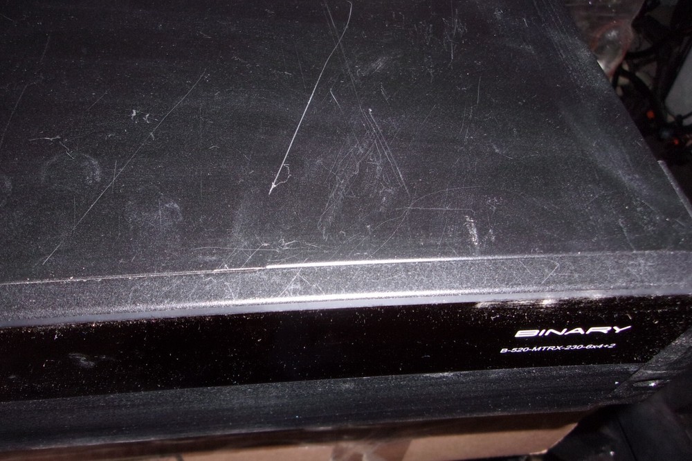 Binary Matrix Switcher B-520-MTRX-230-6X4+2