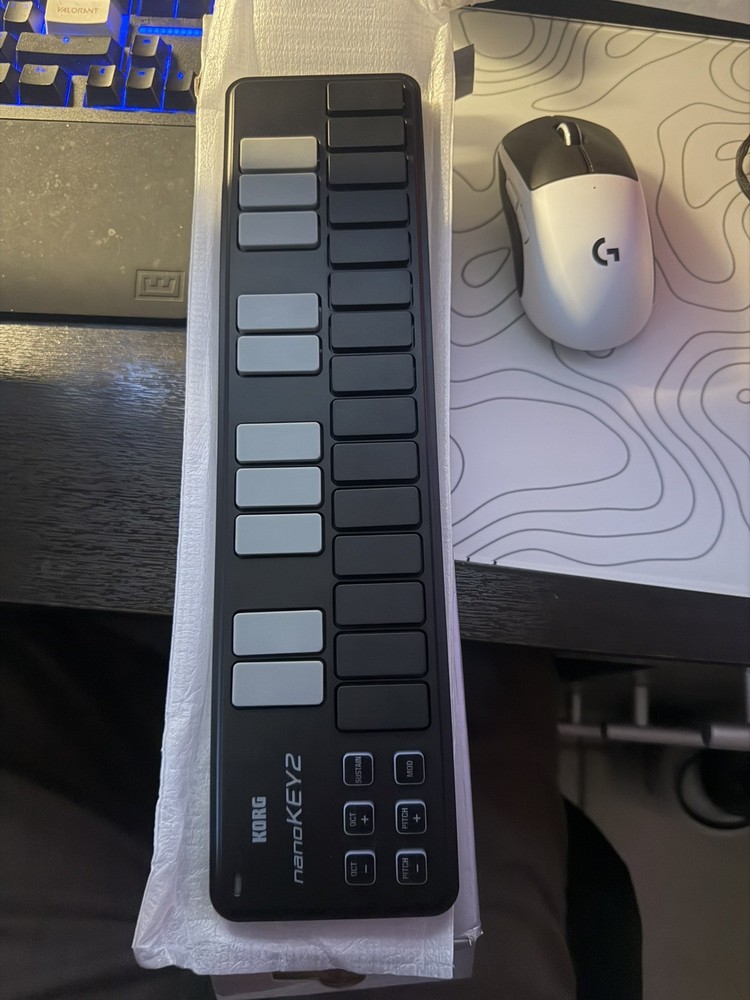 Korg nanoKEY2 USB MIDI Keyboard Controller Black 25 Key New Open Box