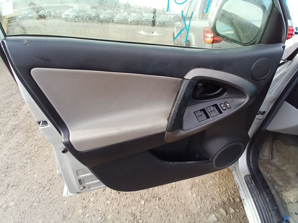 2012 RAV 4 Jack with spare tire Tools 12734978