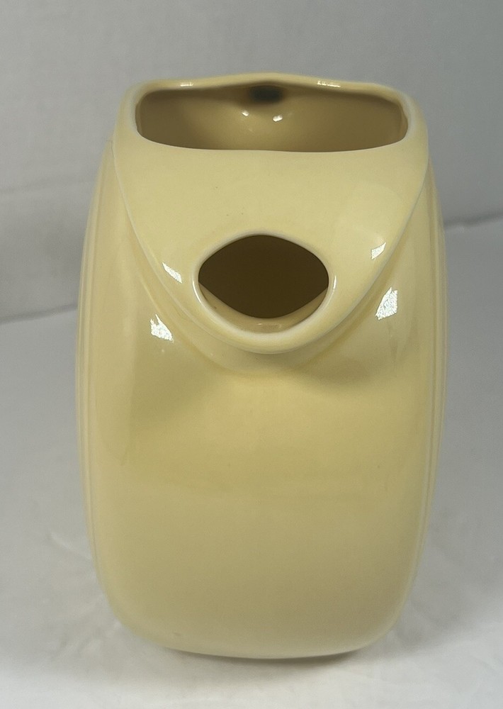 Fiesta Disk Pitcher in Pale Yellow