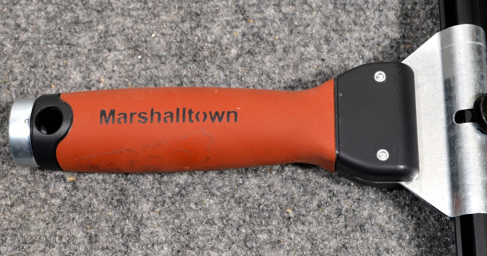 Marshalltown Akd22 Pitch Squeegee Trowel,Adjustable,22 In Length Threaded End