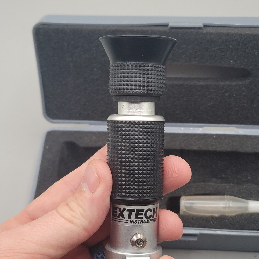Extech Instruments RF15 Portable Refractometer With Case