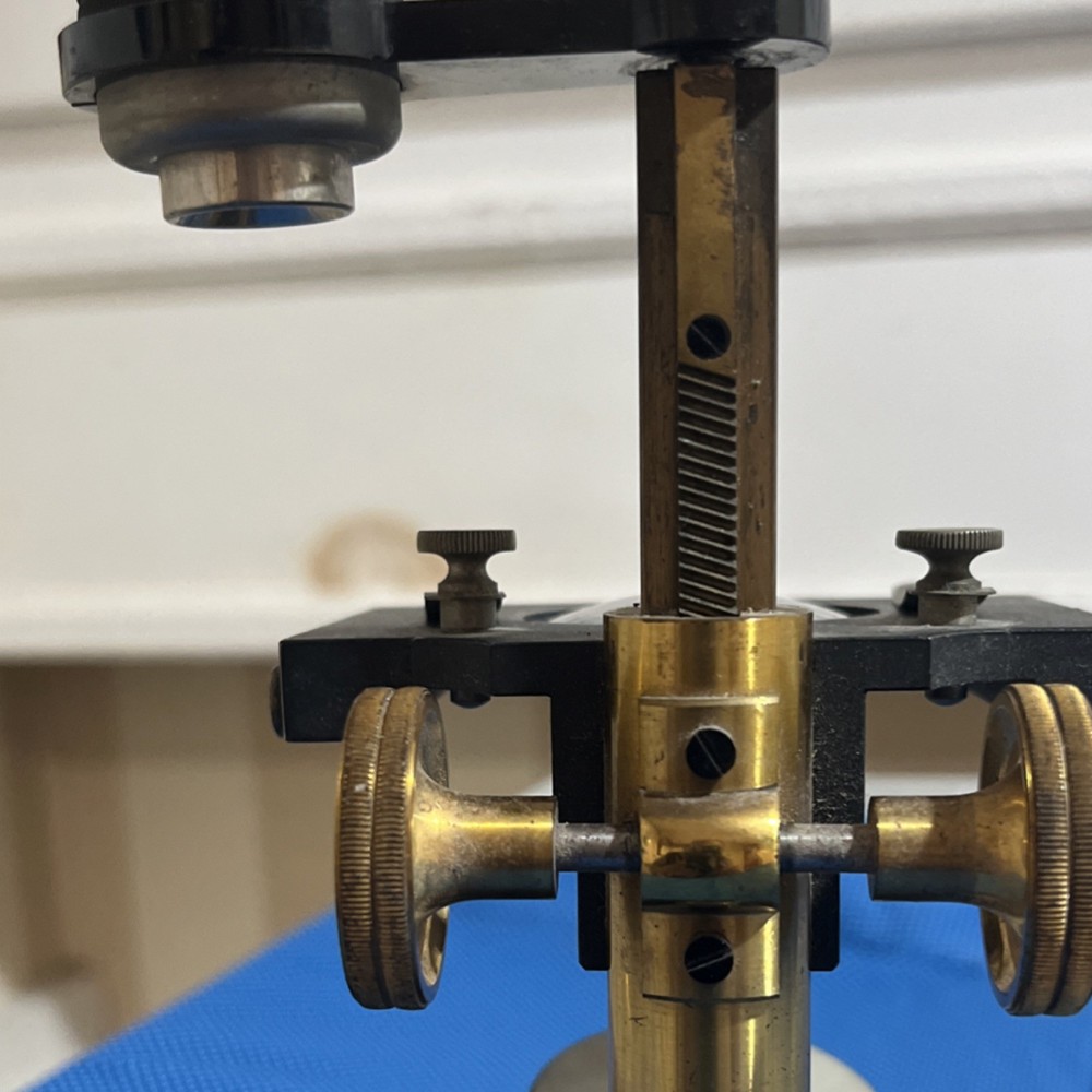 Vintage E Leitz Wetzlar Brass Microscope with Black Base Collectible