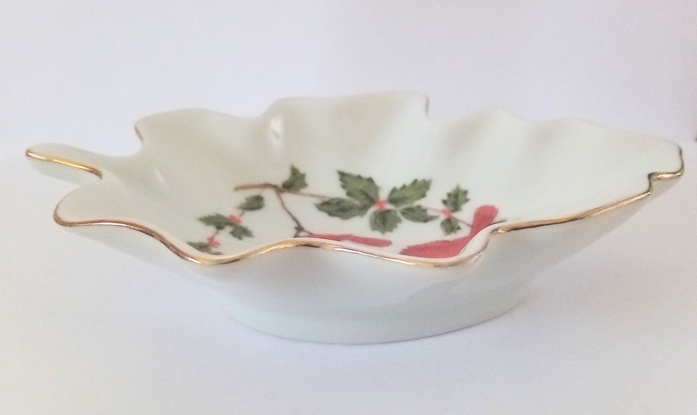 Vintage Lefton Cardinal Holly Leaf Mint Dish 1984