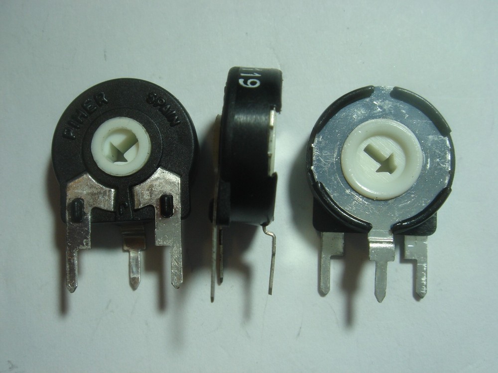 500K TRIMMER Piher PT15S stehend #17PY