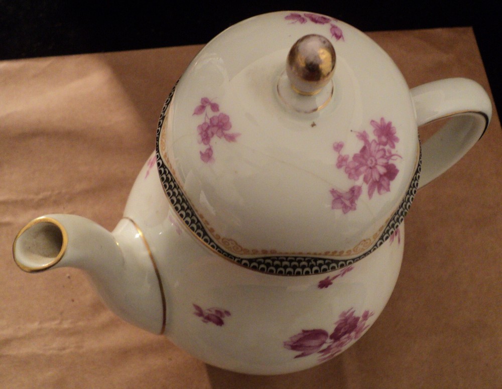 Antique Thomas Bavaria 3234 Tea Pot Coffee Pot