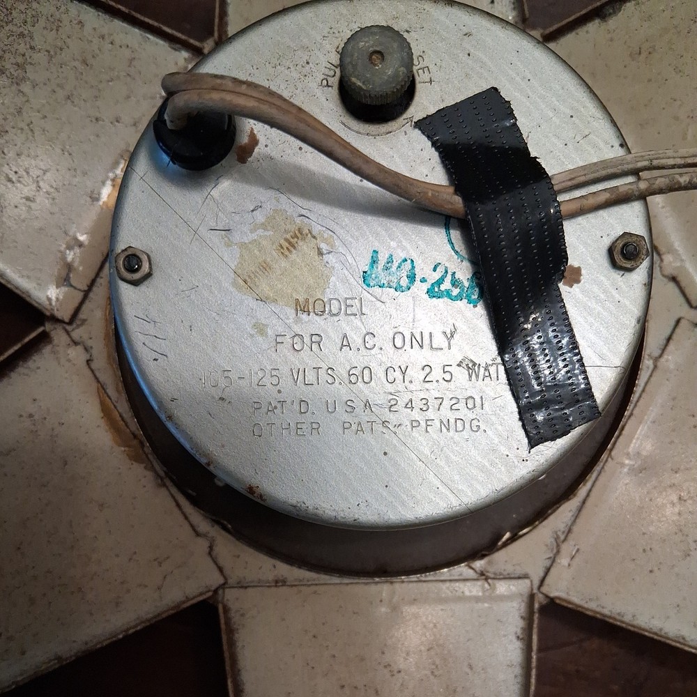 Bilt-Rite #256 atomic starburst wall clock for repair