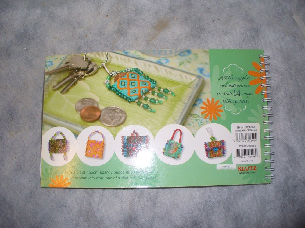 100% Klutz Ribbon Purses Kit