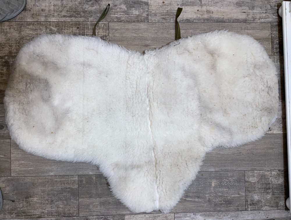 SUPER THICK FLEECE ENGLISH SADDLE PAD 23'' X 41''