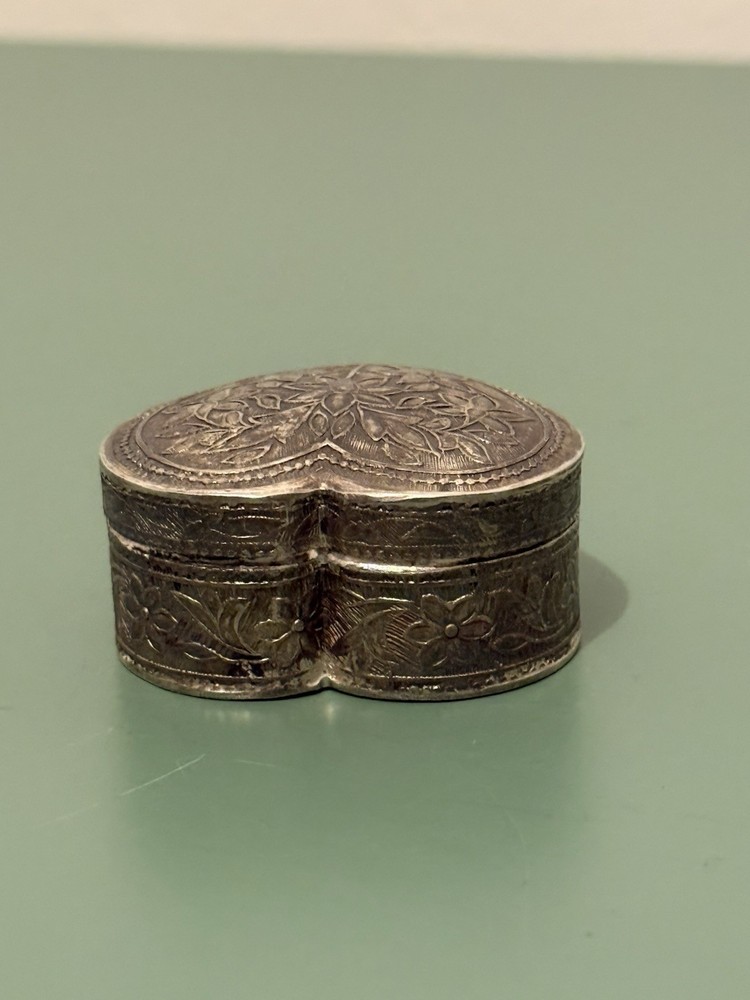 Sterling silver (unmarked) heart shaped pill box possibly Indian
