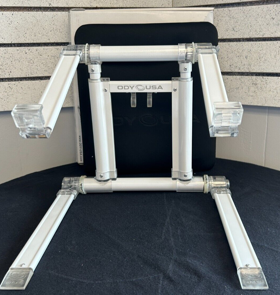 L Stand 360 White