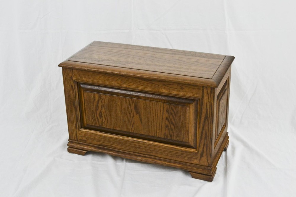 Slipper chest. NEW! Oak. 23". CQ-2-34